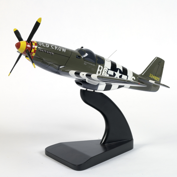 P-51 Mustang Old Crow Mahogany Model